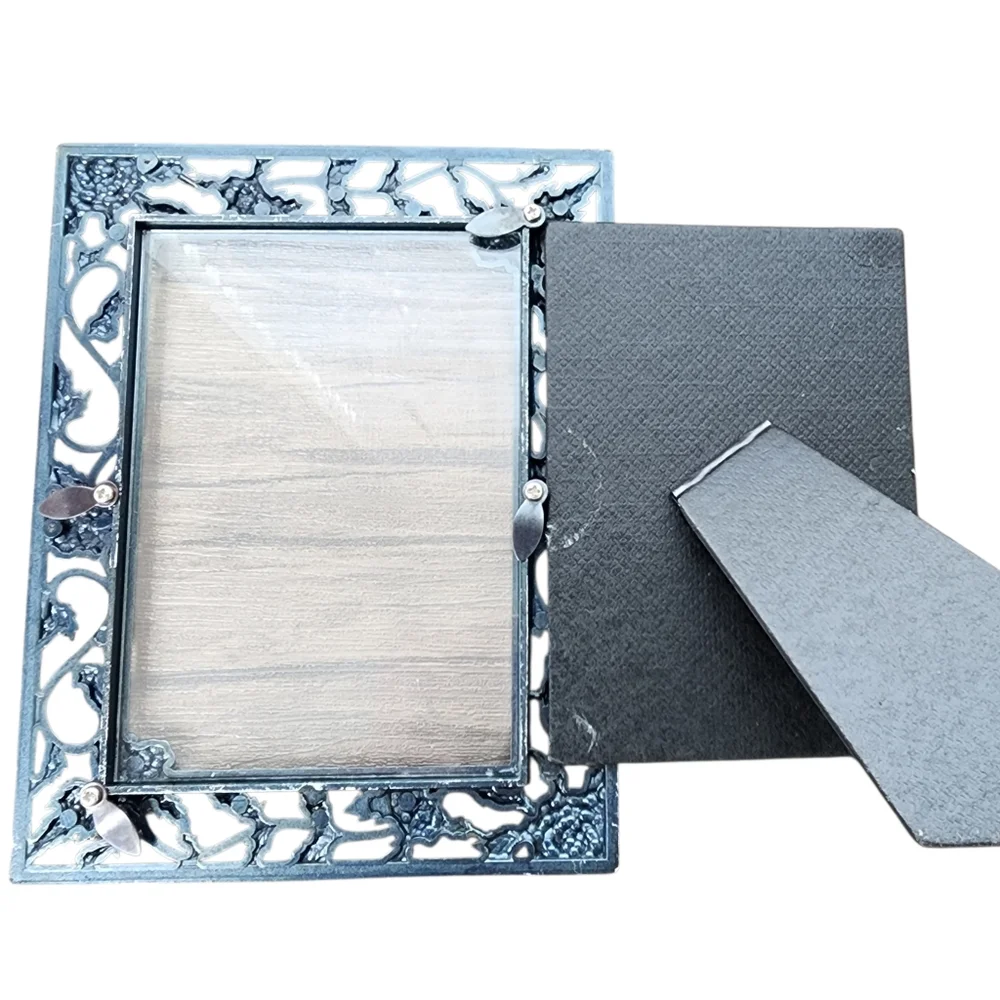 Frame photo silver tone filgree flower leaf & vine design glass front